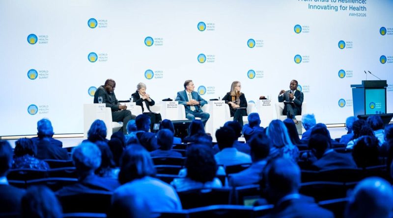 El Director de la OPS pide fortalecer el liderazgo de los países y la solidaridad regional en la transformación de la arquitectura mundial de la salud El Director de la OPS pide fortalecer el liderazgo de los países y la solidaridad regional en la transformación de la arquitectura mundial de la salud